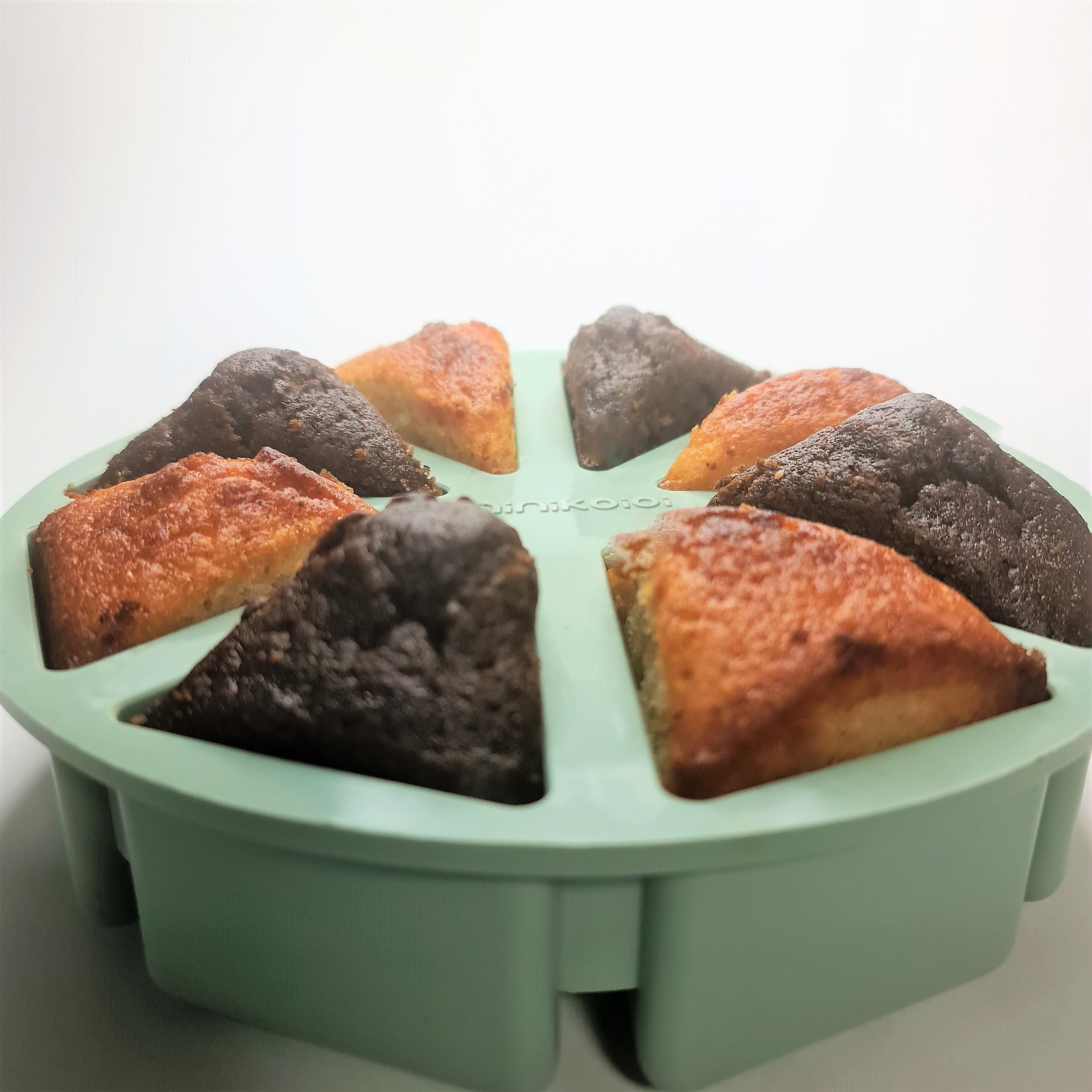 MinikOiOi Slices Silicone Cake Mold