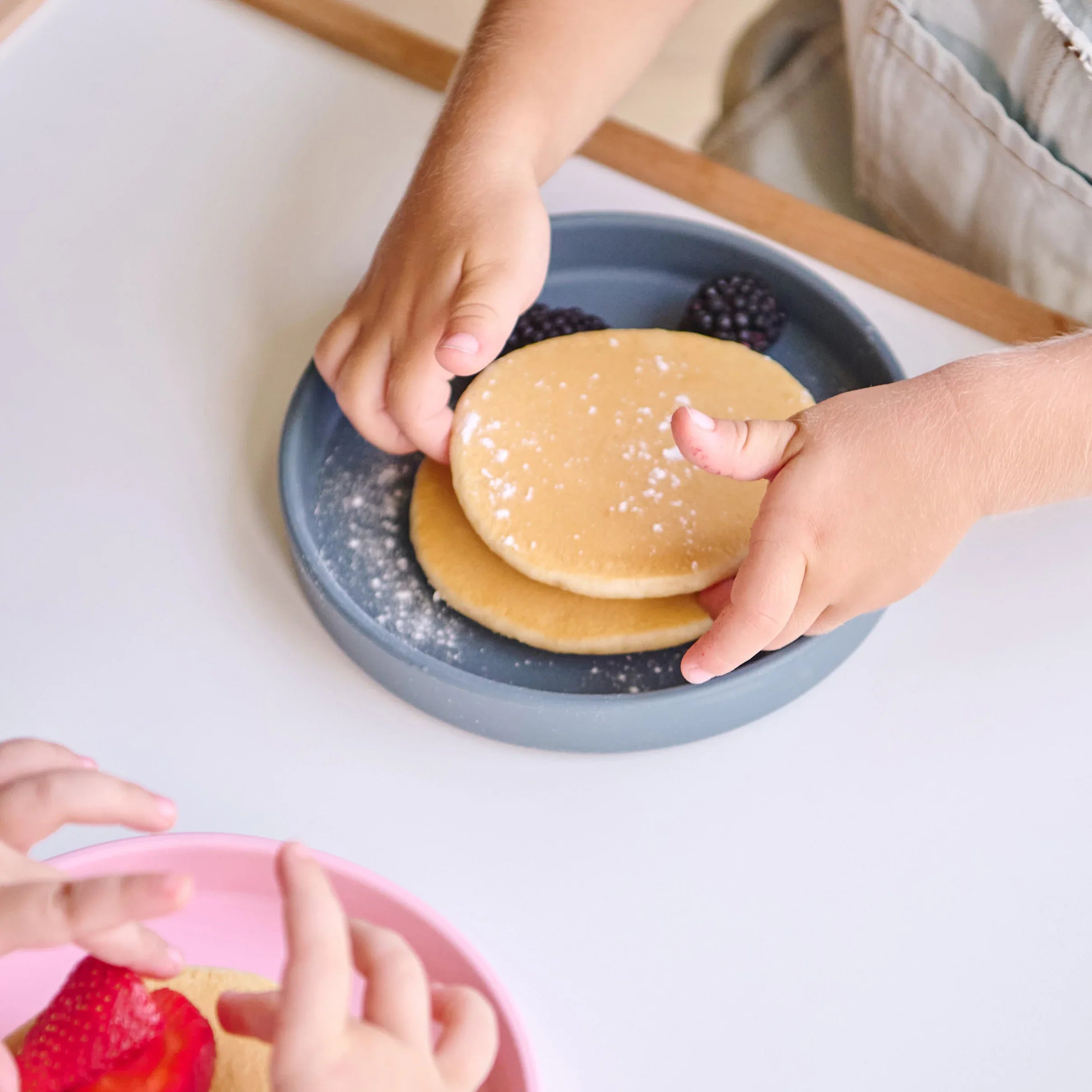 MinikOiOi BASICS-PLATE Silicone Plate - MinikOiOi US