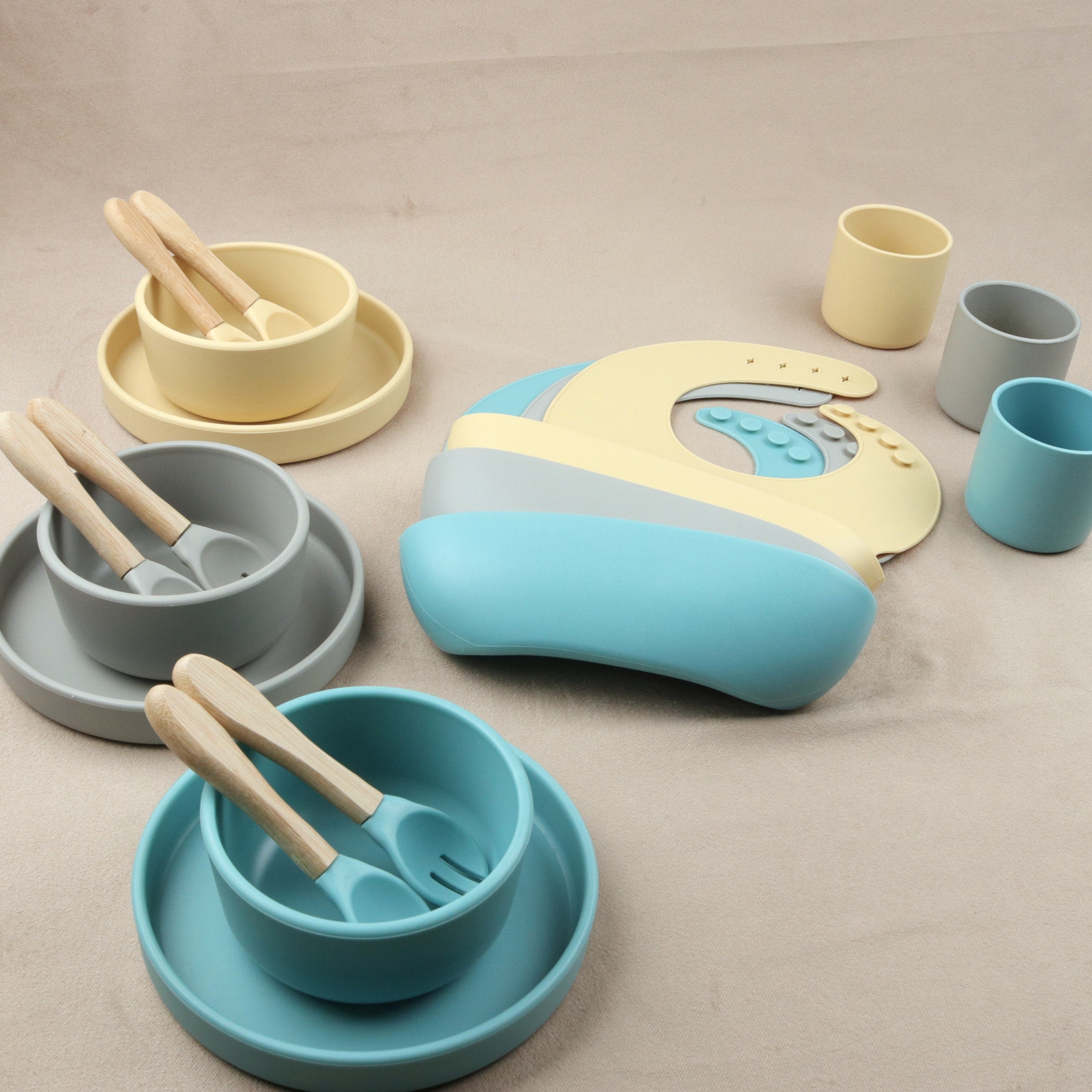 MinikOiOi BLW SET III Silicone Feeding Set (Bib + Plate + Bowl + Cup + Spoon + Fork)